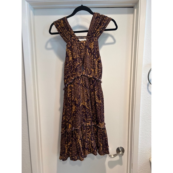 Twist Back Ruffle Mini Dress - Picture 3 of 6